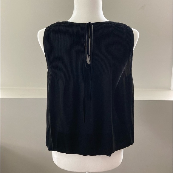 ❌SOLD Max Studio pleated black tank - Picture 4 of 7